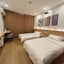 以家快捷酒店(戴南护国路店)