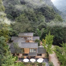 青城山几间山居