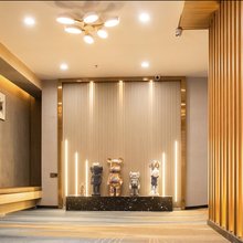 希尔达酒店(深圳坪山围地铁站店)