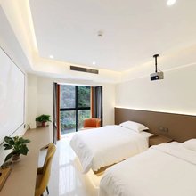 紫阳山景酒店(绵阳城市学院店)