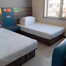 众鑫明鼎电竞快捷酒店