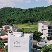 8MM冲浪民宿