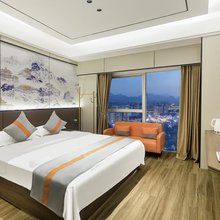八方苑民宿(欢乐城常德火车站店)