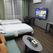 君来商旅民宿(六安人民医院万达广场店)