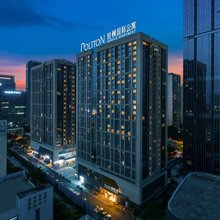 铂顿国际公寓(佛山顺德欢乐海岸PLUS店)