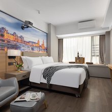 长沙铂锐湖景民宿(湖南财政经济学院店)