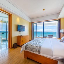 一线海景酒店