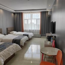 富蕴气向宾馆