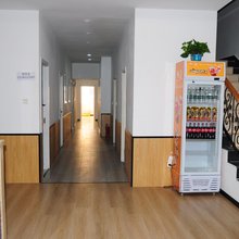 青岛易居商务宾馆(台东海泊桥地铁站店)