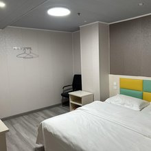 新佳缘酒店(武汉科技大学黄家湖校区武汉交通职业学院店)