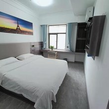港鑫宾馆(武汉东西湖警官学院店)