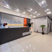 华曼商务酒店(韶关工业西路博物馆店)