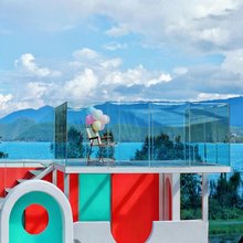 泸沽湖雨凡轻奢网红城堡旅拍客栈