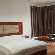 威远连界云连旅馆