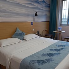 成都红星宾馆(宝光市广场桂湖公园店)