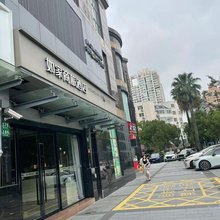 如家商旅酒店(上海曹杨路隆德路地铁站店)