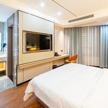 凤山凯曼酒店