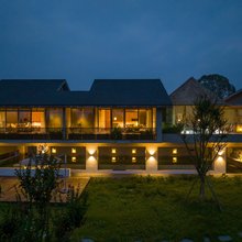 成都温江右岸天鹅湖民宿