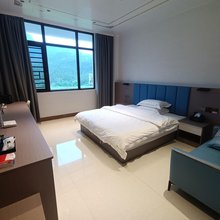 防城港峒中镇八庄酒店