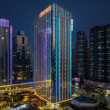 桔子宜春站万达广场江景酒店