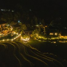 摆弓瀑畔雅院民宿