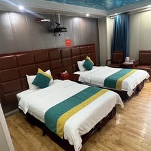 拉姆拉措酒店(雅江县政府店)