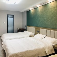 龙之悦民宿(东关街美食广场店)