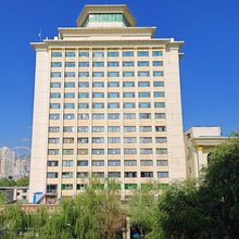 爱客品质酒店(西宁胜利路人民公园店)