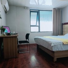 伊万艾时尚宾馆(郑州电厂路华强城市广场店)