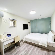 建兴达宾馆(北京航空航天大学知春路地铁站店)