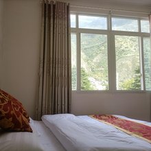 鸳鸯迎宾旅馆
