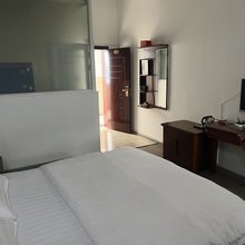 洱源鸿鑫商务宾馆