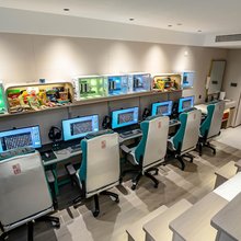 红唐电竞酒店(武汉光谷科技会展中心店)