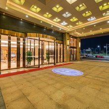 紫荆·涞馨酒店(肇庆四会大旺站店)
