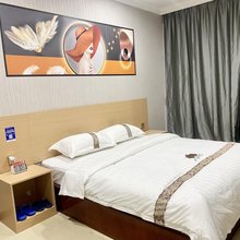 鸿润旅馆(平南中心广场店)