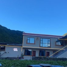雅拉乡曲扎民宿