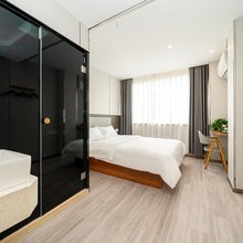 上海登巴国际连锁客栈(虹桥机场九亭地铁站店)
