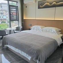 山是山河景民宿(镇远古城店)