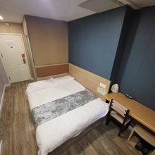轻住·小如家酒店(中央大街商业大学店)