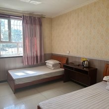 乌鲁木齐军子宾馆(机场店)