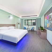 丹枫酒店(花溪大学城群升大智汇店)