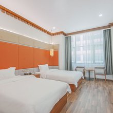 岷山圣瑞斯酒店(柳梧店)