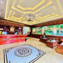 理塘玛青岗日大酒店
