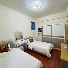 彭州世霖渠岸民宿