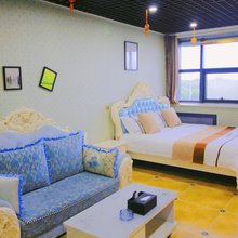 觅光·轻奢公寓(骆岗中央公园和昌中心店)