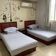 上海路人旅馆(青浦新城地铁站店)