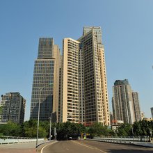 重庆港丽酒店(南坪会展中心店)