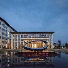 地建南山千河酒店
