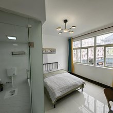 奇遇客栈(湖北省美术学院藏龙岛校区店)