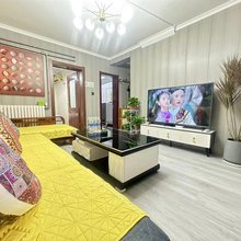 叶子民宿(济南大明湖泉城广场店)